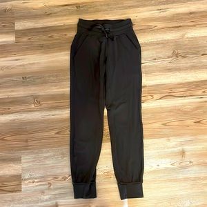 Brand : Lululemon, Size : 0, Color : Graphite Grey